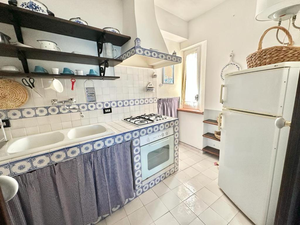 Molo Sea View Apartment Cefalù Exteriör bild