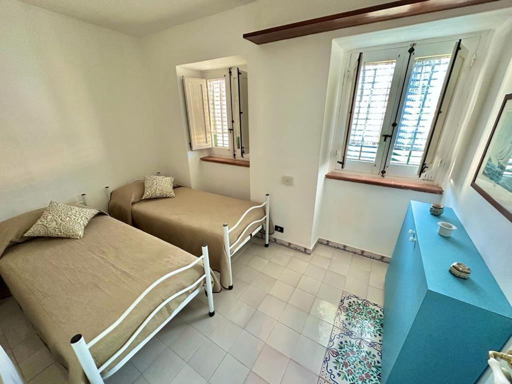 Molo Sea View Apartment Cefalù Exteriör bild