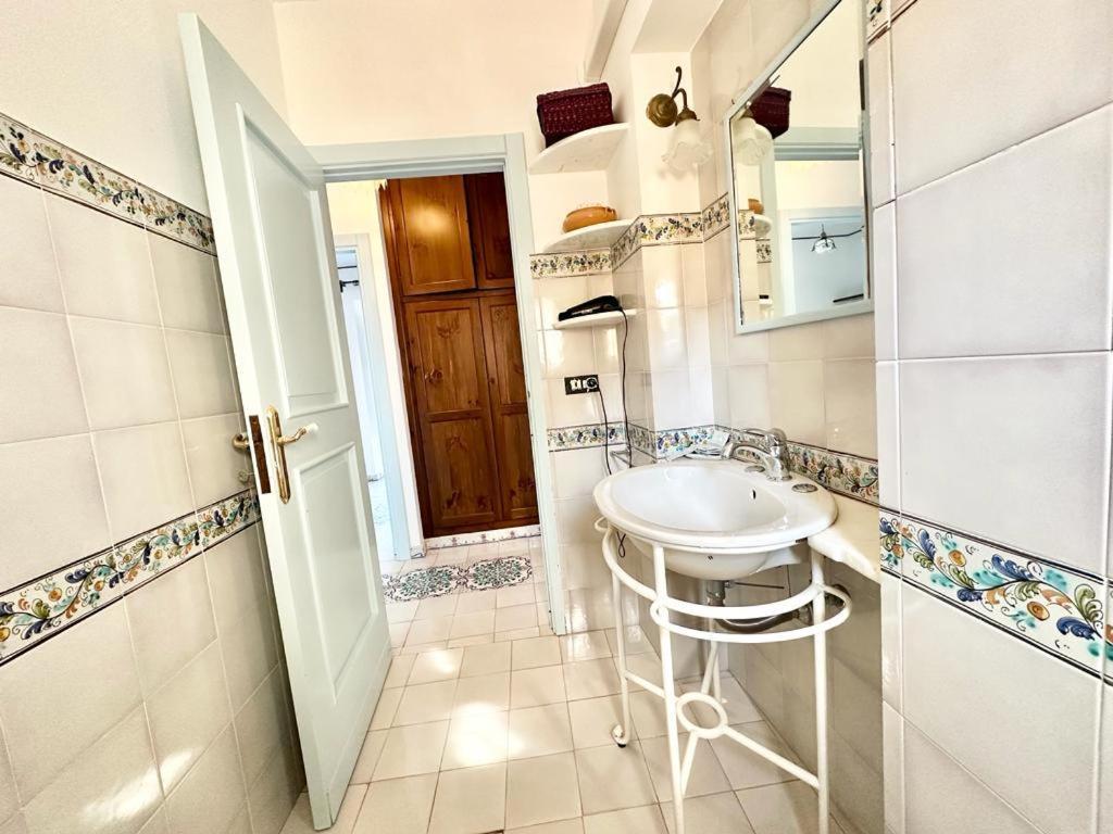 Molo Sea View Apartment Cefalù Exteriör bild
